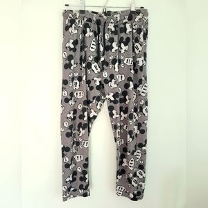 H&M DIVIDED Disney Joggers